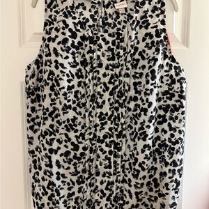 Merona Black and White Patterned Blouse size XXL